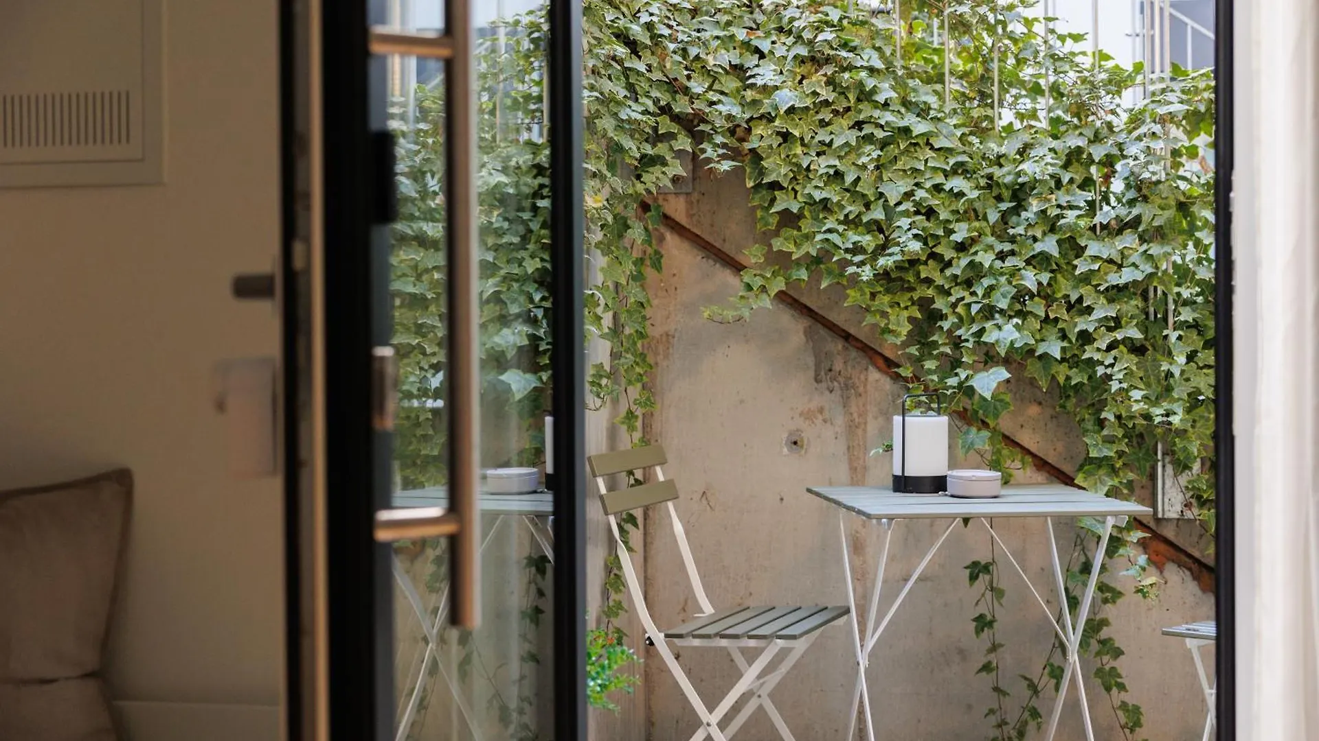 Boho Loft - Augarten City Apartment, Terrace Vienna