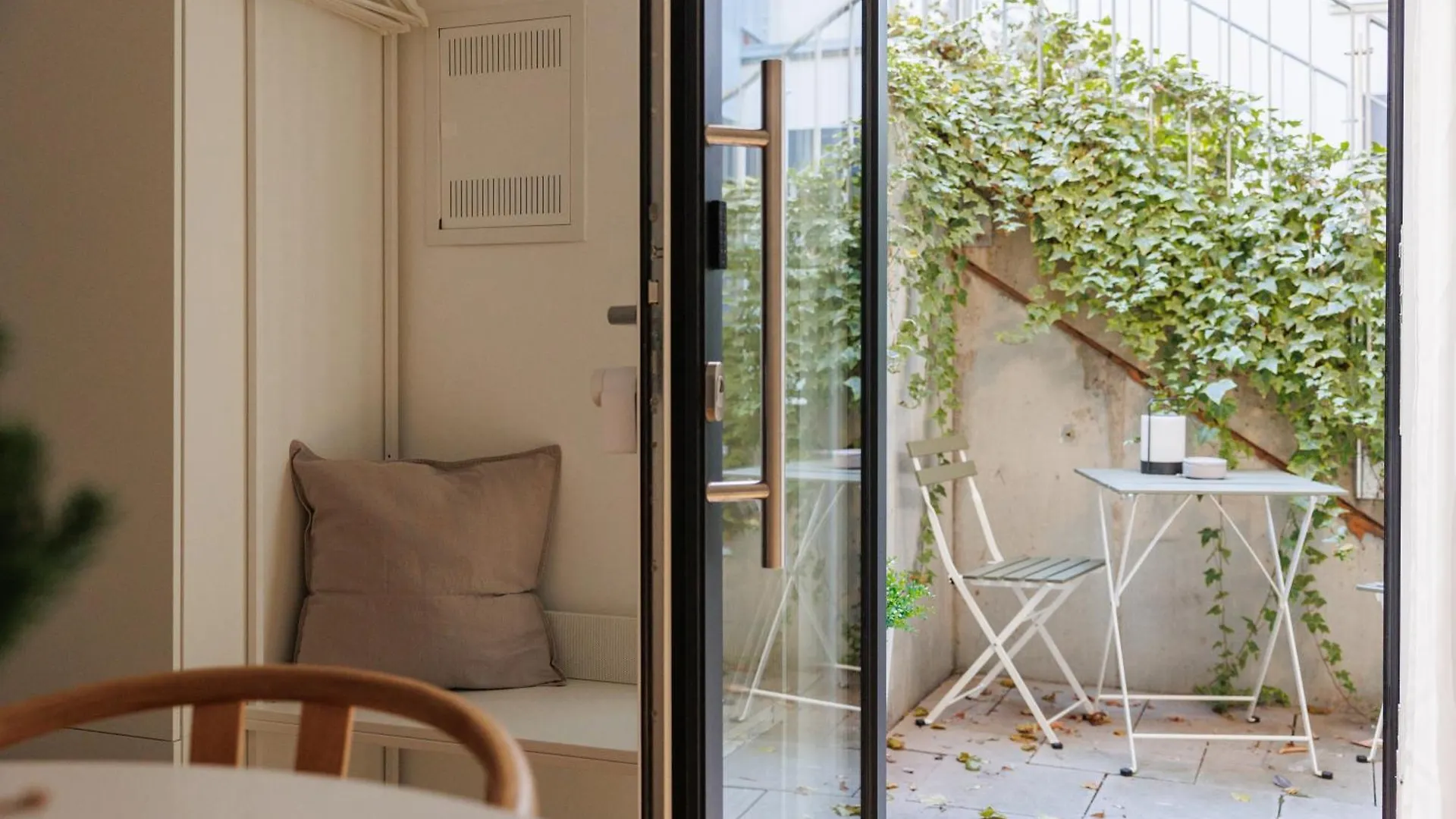 Apartment Boho Loft - Augarten City Apartment, Terrace Vienna Austria