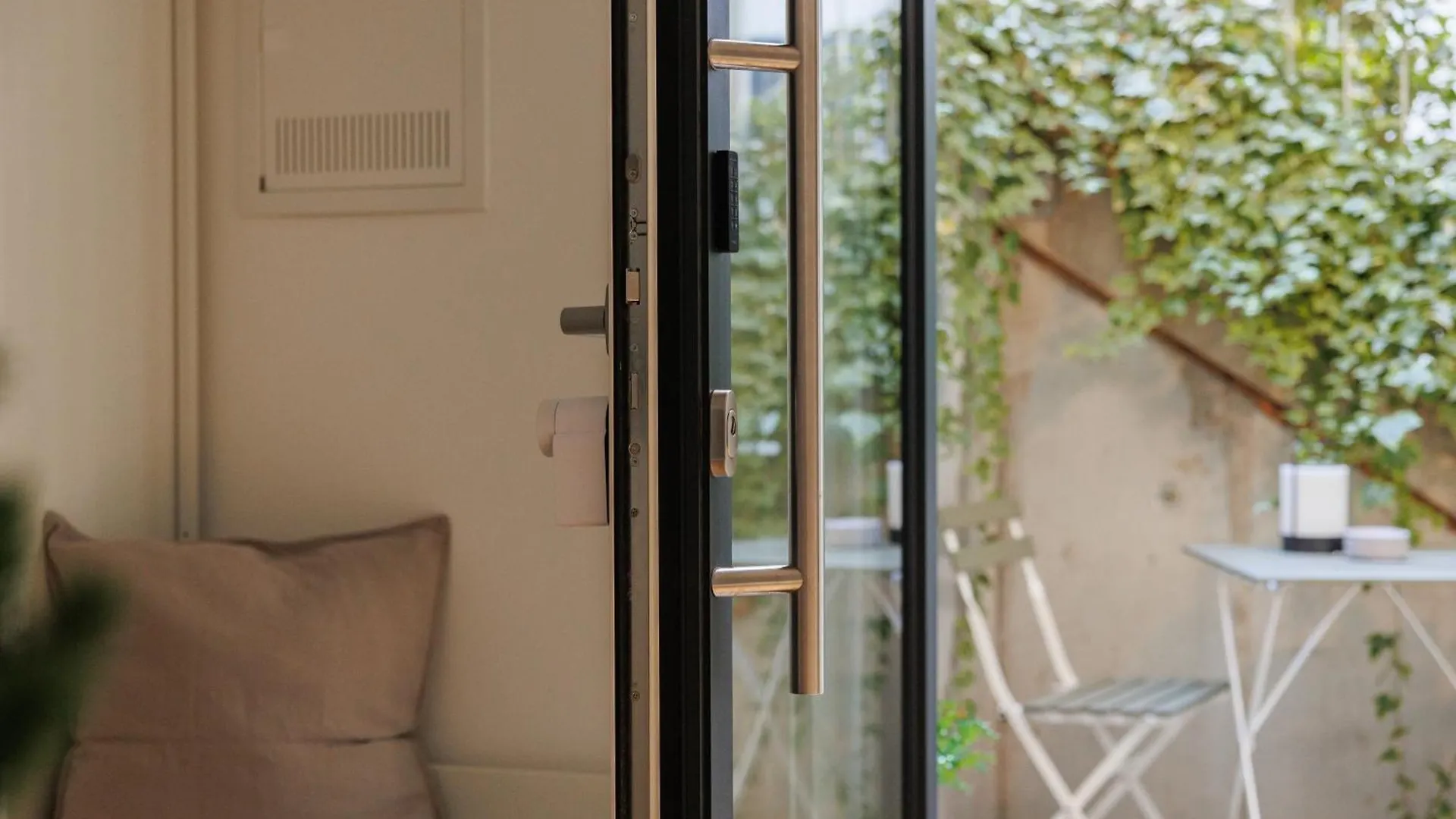 Boho Loft - Augarten City Apartment, Terrace Vienna